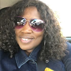 Meet your Posher, Joan